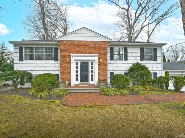 63 Gabriele Drive, East Norwich, NY 11732