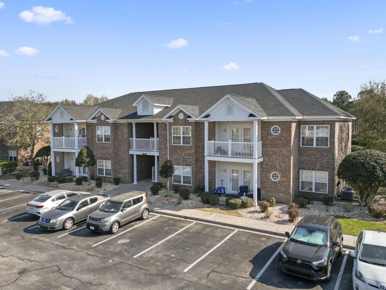 2081 Silvercrest Dr. Photo 13