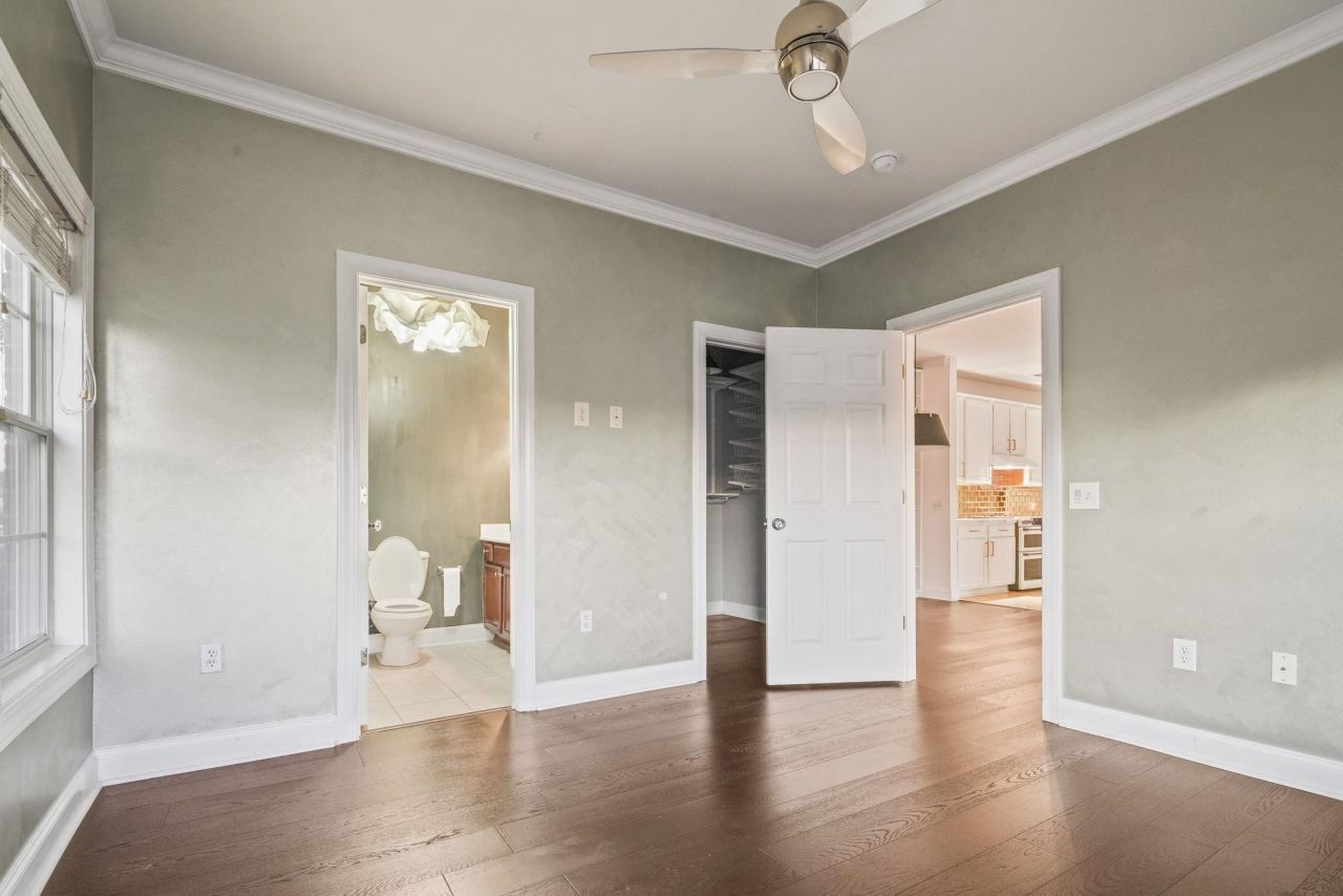 2081 Silvercrest Dr. Photo 19