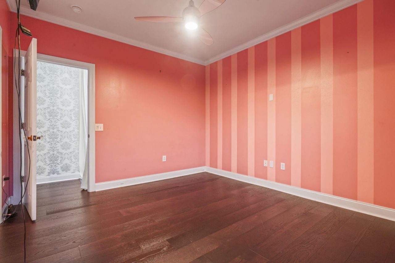 2081 Silvercrest Dr. Photo 23