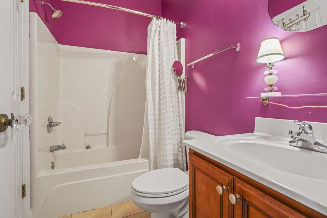 2081 Silvercrest Dr. Photo 26