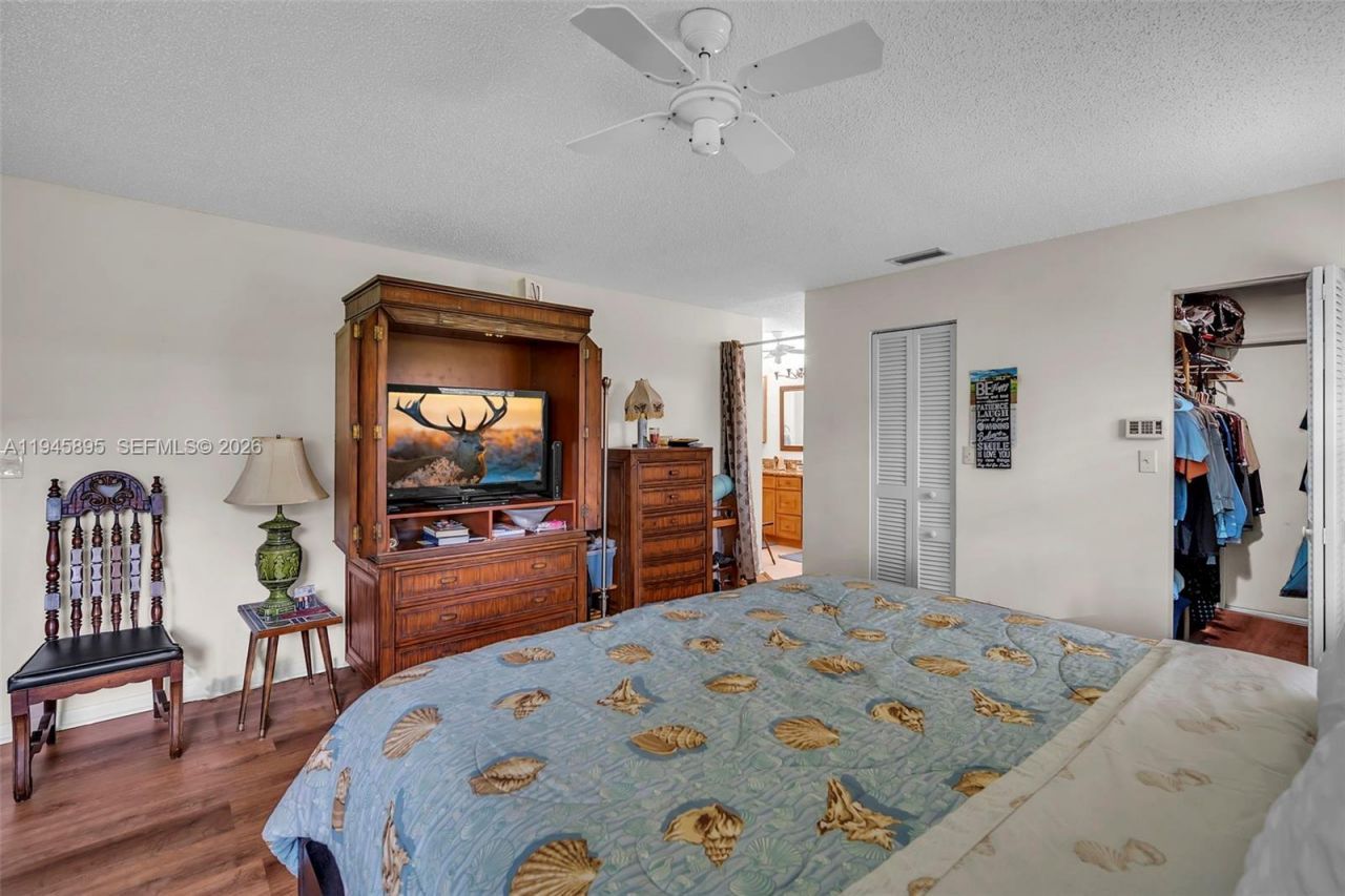 8221 Pine Dr, Unit 61, Tamarac, FL 33321 Photo