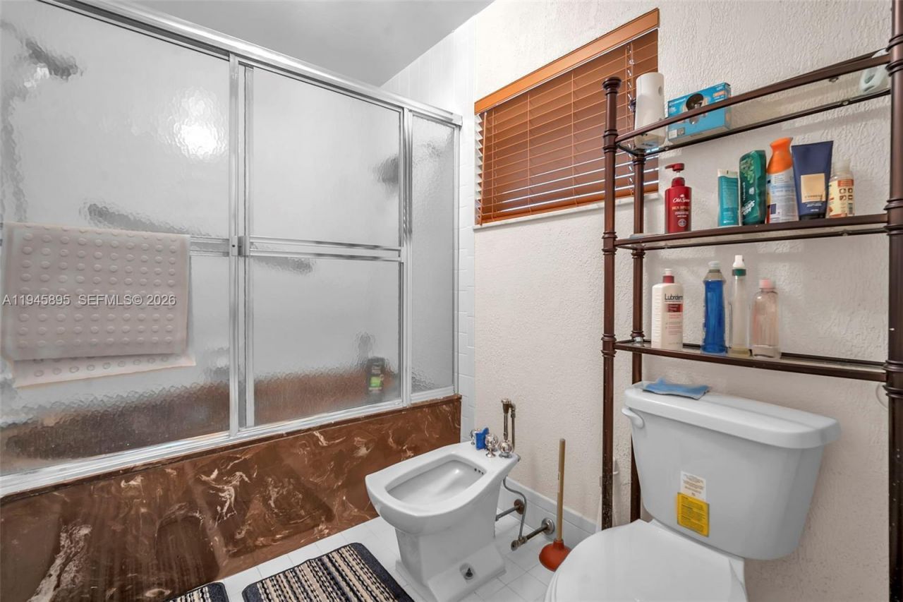 8221 Pine Dr, Unit 61, Tamarac, FL 33321 Photo