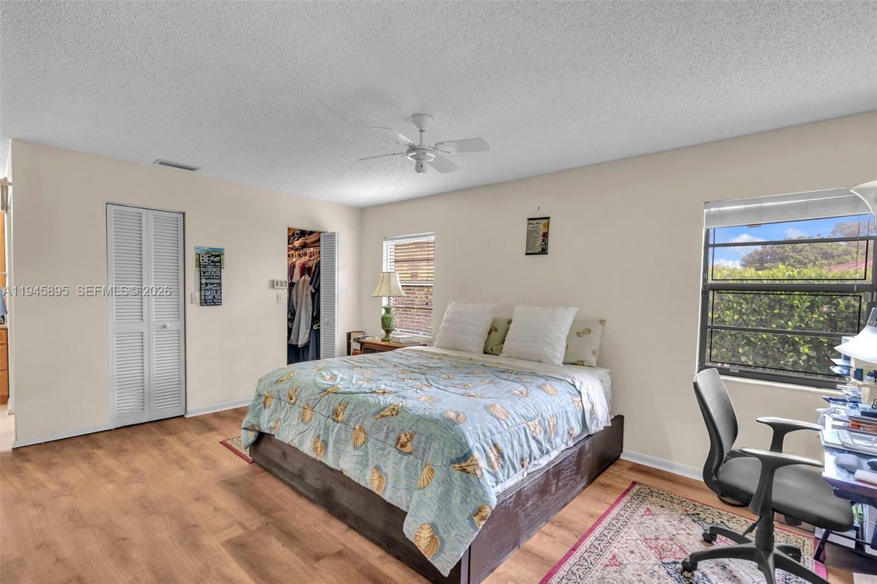 8221 Pine Dr, Unit 61, Tamarac, FL 33321 Photo