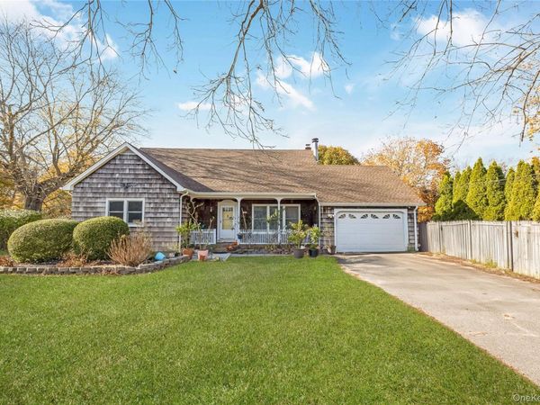 18 Atlantic Avenue, East Moriches, NY 11940