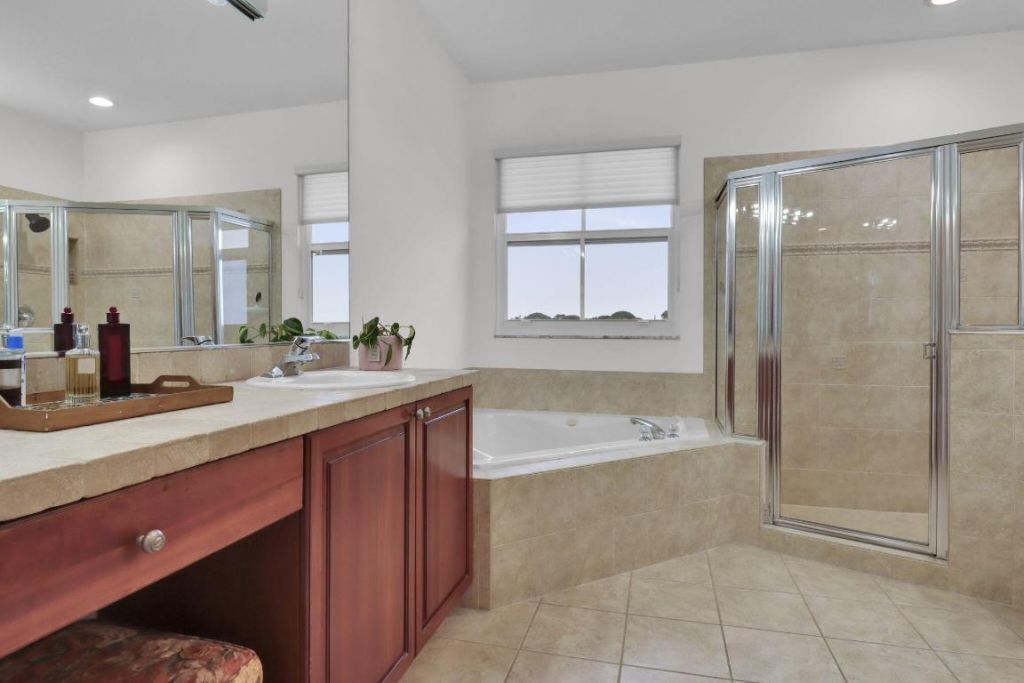 133 Las Brisas Circle, Hypoluxo, FL 33462 Photo