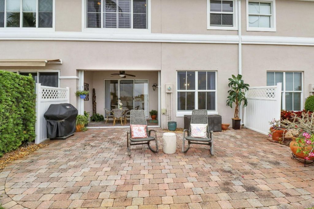 133 Las Brisas Circle, Hypoluxo, FL 33462 Photo