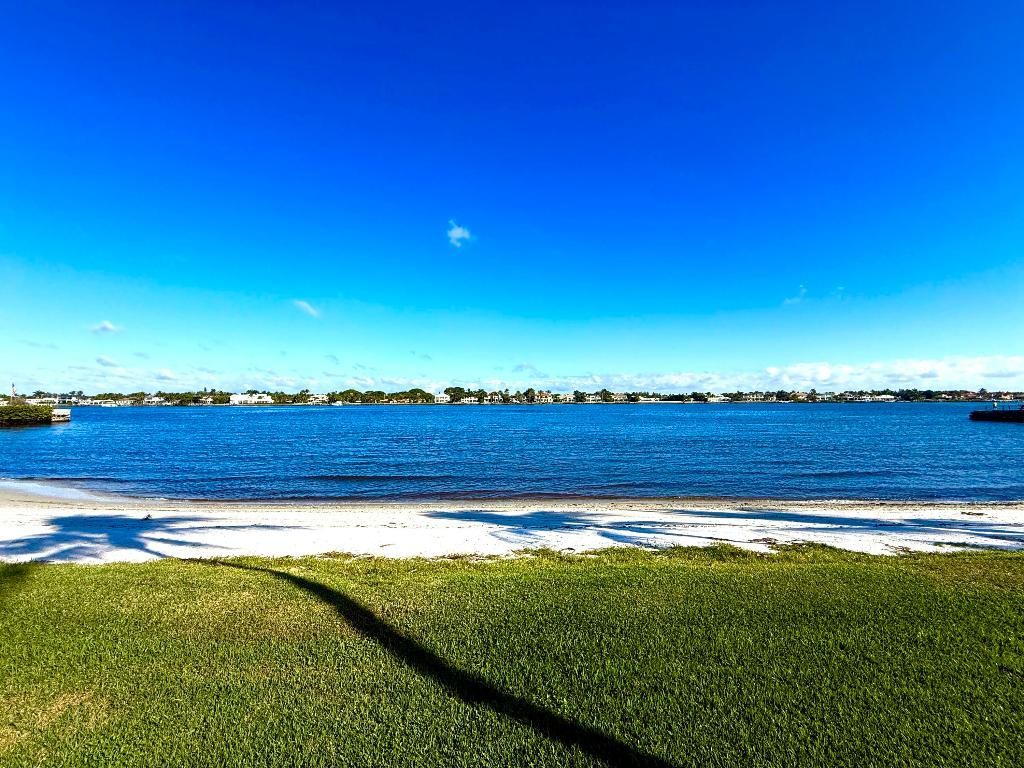 133 Las Brisas Circle, Hypoluxo, FL 33462 Photo