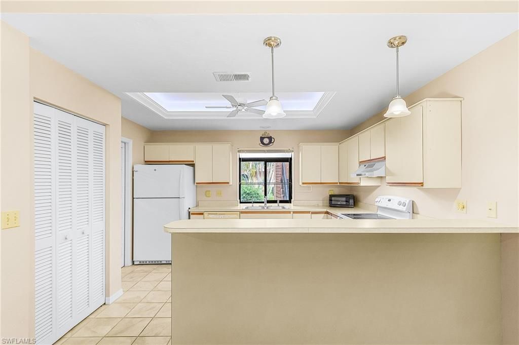 5510 SW 4th Pl, Unit 404, Cape Coral, FL 33914 Photo