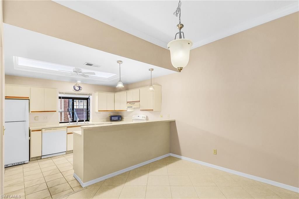 5510 SW 4th Pl, Unit 404, Cape Coral, FL 33914 Photo