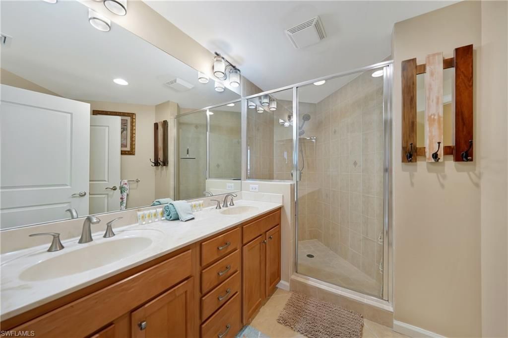 5781 Cape Harbour Dr, Unit 809, Cape Coral, FL 33914 Photo