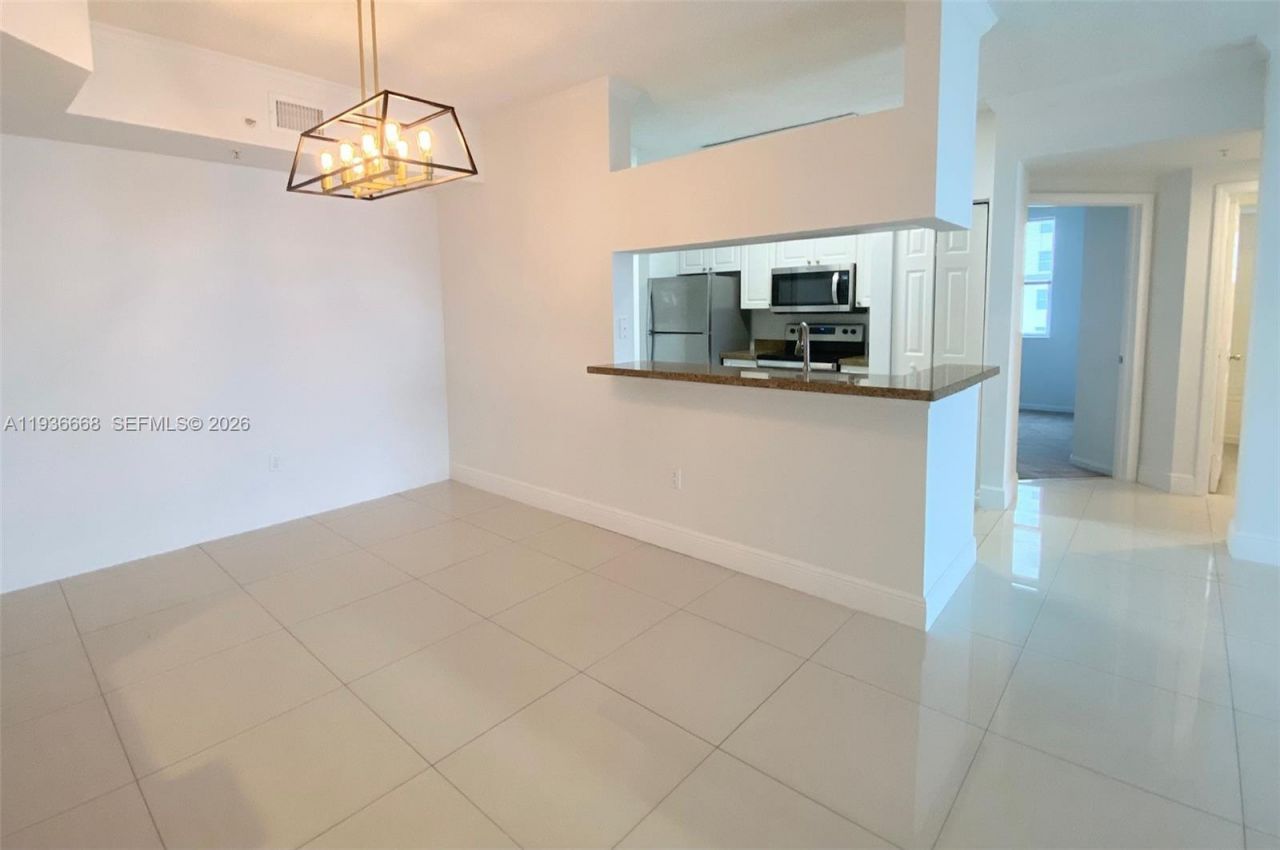 17100 N Bay Rd, Unit 1604, Sunny Isles Beach, FL 33160 Photo