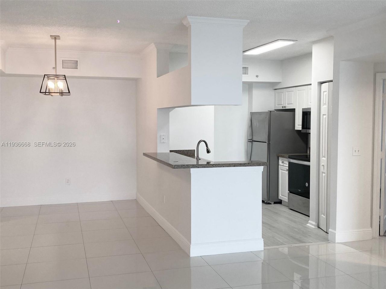 17100 N Bay Rd, Unit 1604, Sunny Isles Beach, FL 33160 Photo