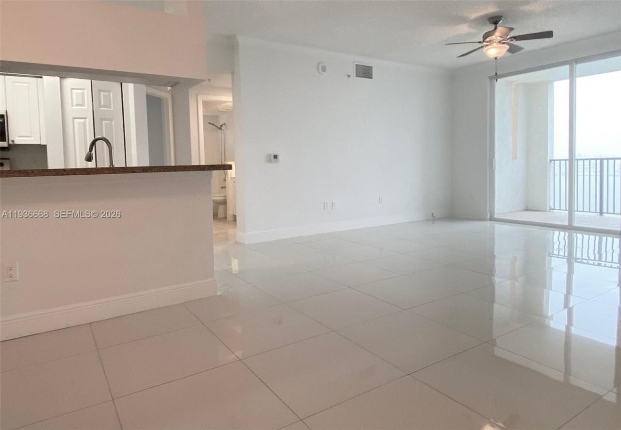 17100 N Bay Rd, Unit 1604, Sunny Isles Beach, FL 33160 Photo
