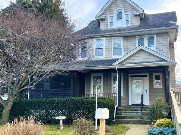 2752 Academy Street, Oceanside, NY 11572