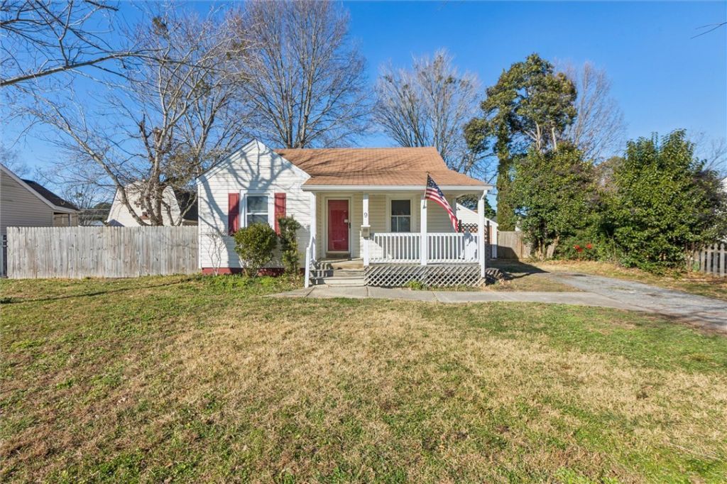 9 Maury Avenue, Newport News, VA 23601 Main Photo
