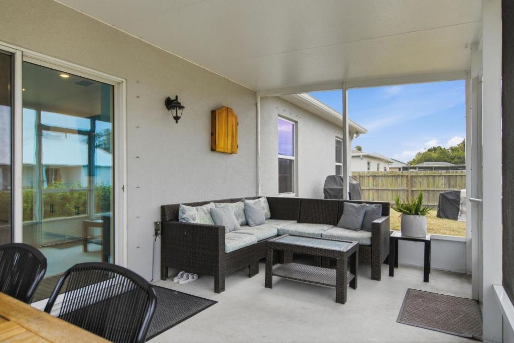 2220 SE Lucaya Street, Port Saint Lucie, FL 34952 Photo