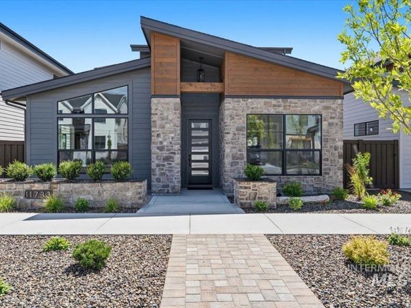 11733 N Rabbitbrush Way, Boise, ID 83714