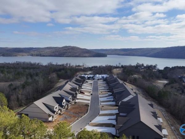 95 Whistling Straits Way, Guntersville, AL 35976