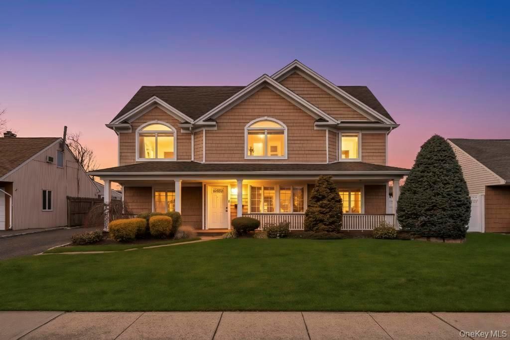 3597 Martha Boulevard, Bethpage, NY 11714 Main Photo