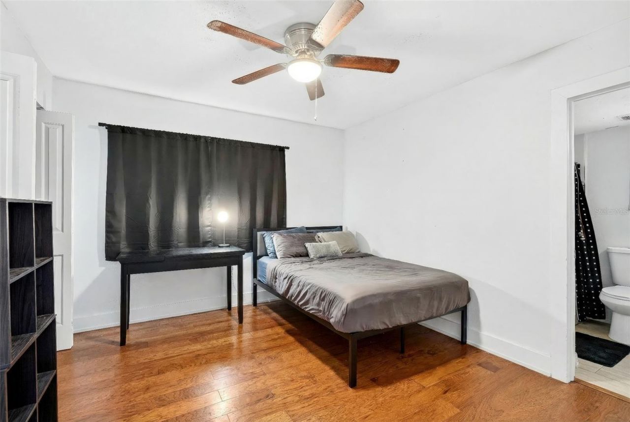 8917 N Willow Avenue, Tampa, FL 33604 Photo