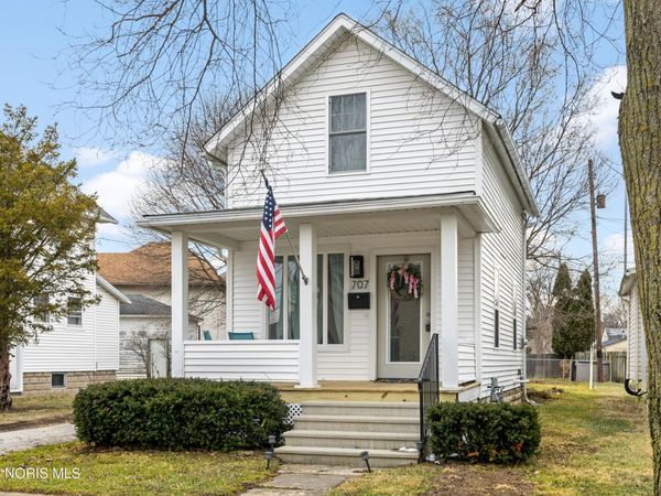 707 Franklin Avenue, Fremont, OH 43420