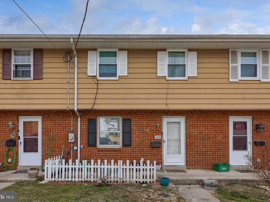 449 Hillside Avenue, Lancaster, PA 17603 Main Photo