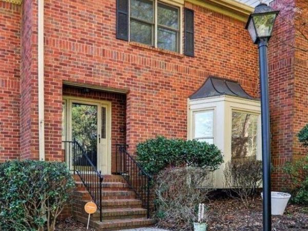 1352 Sheffield Glen Way NE, Atlanta, GA 30329