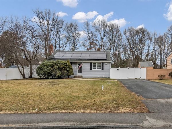 157 Spring St, East Bridgewater, MA 02333