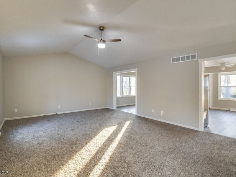 10488 California Street, Reminderville, OH 44202 Photo 7