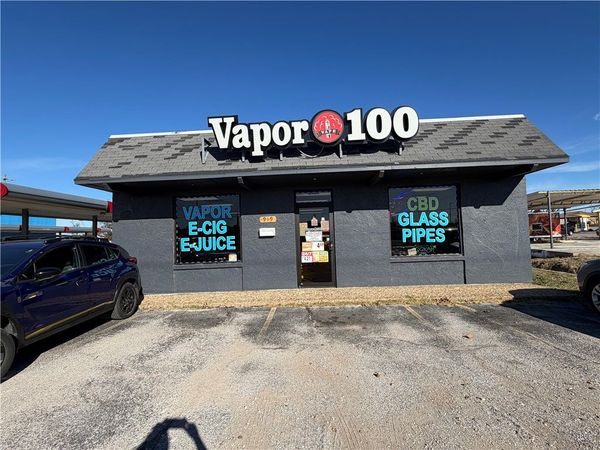 919 W Walnut Street, Rogers, AR 72756