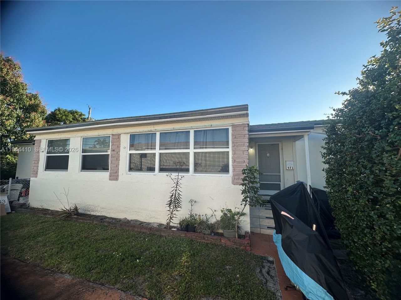 971 79th Ter, Miami Beach, FL 33141 Photo