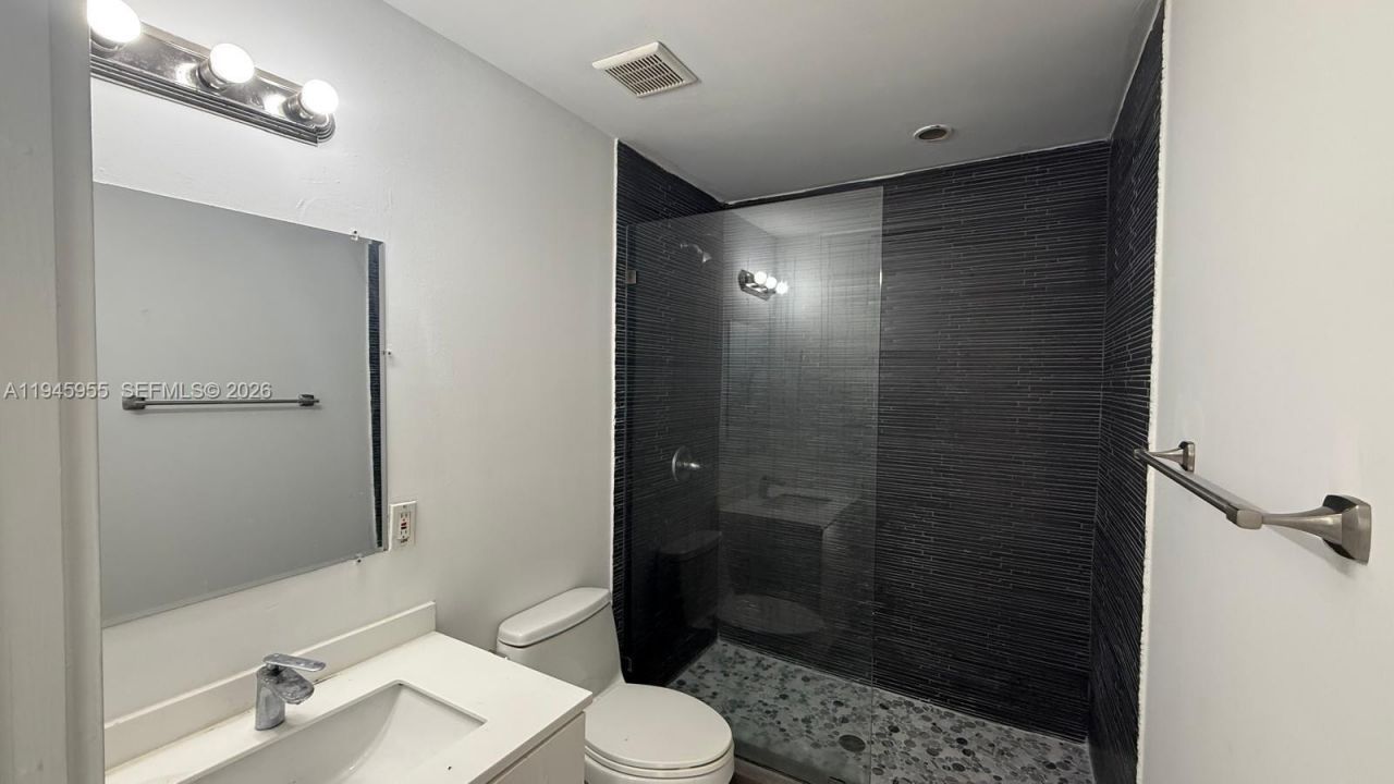 820 15th St, Unit 103, Miami Beach, FL 33139 Photo