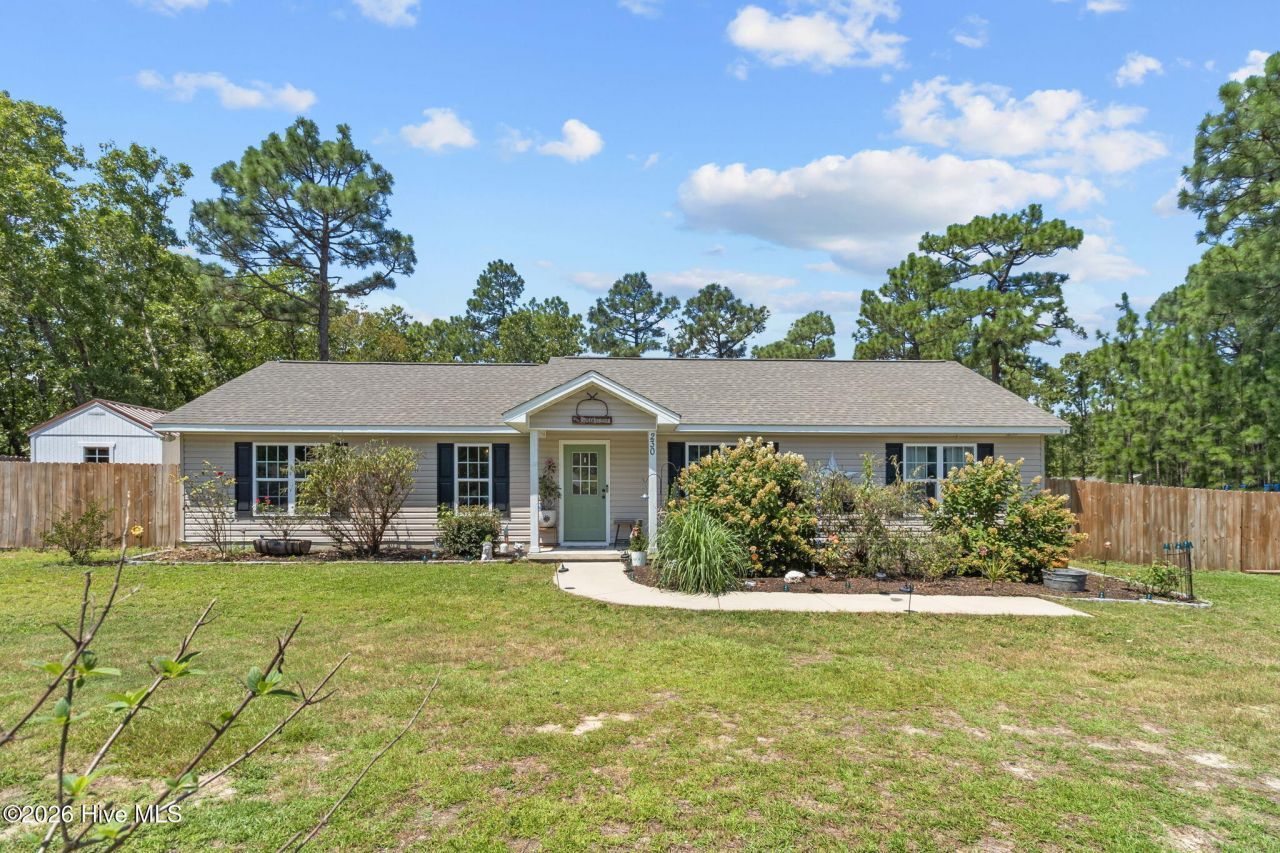 230 Park Avenue, Pinebluff, NC 28373 Main Photo