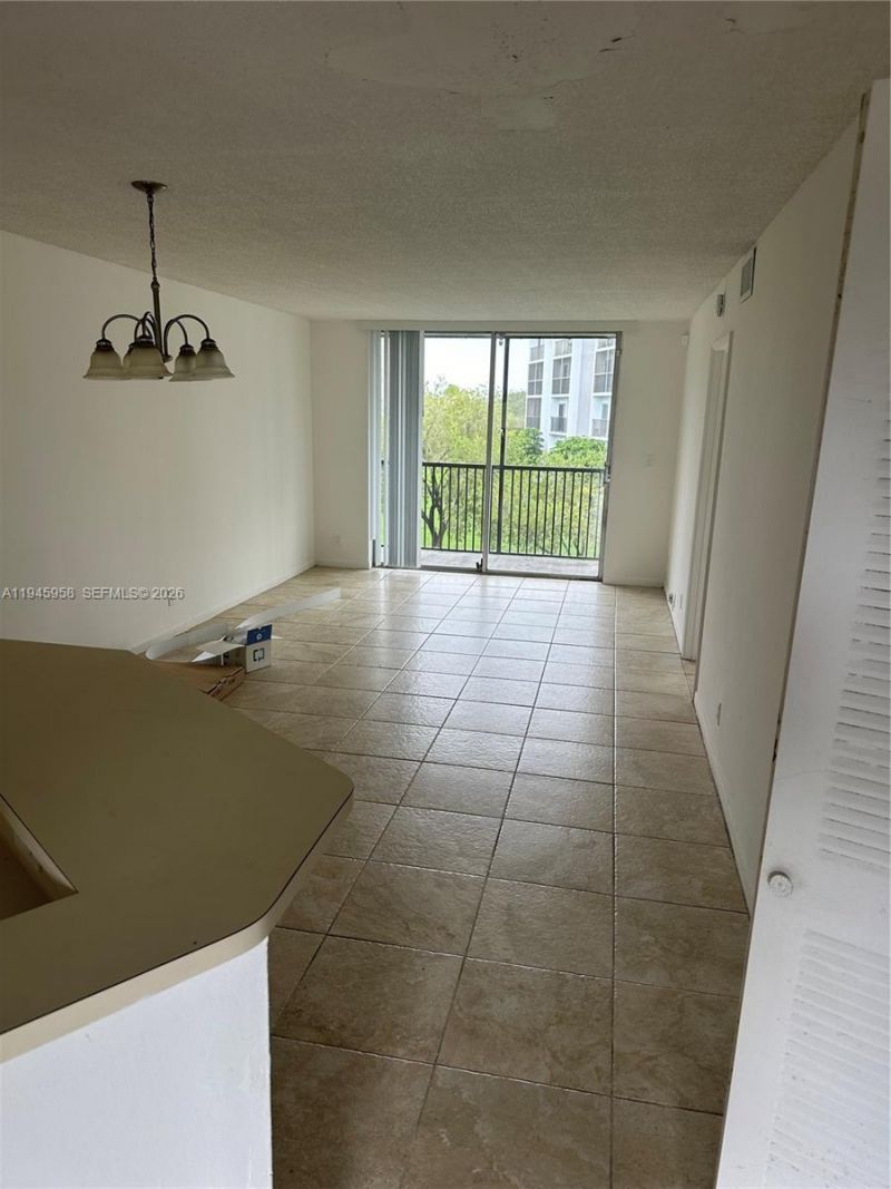 8730 N Sherman Cir, Unit 308, Miramar, FL 33025 Photo