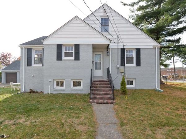 16 Liberty St, Little Ferry, NJ 07643