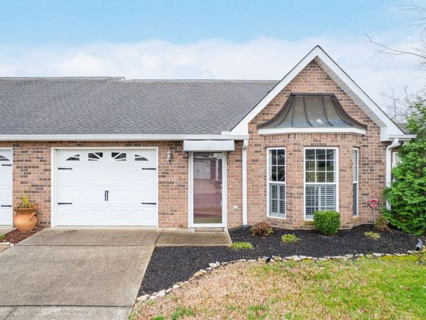 1335 Danbury Dr , Unit 62, Columbia, TN 38401