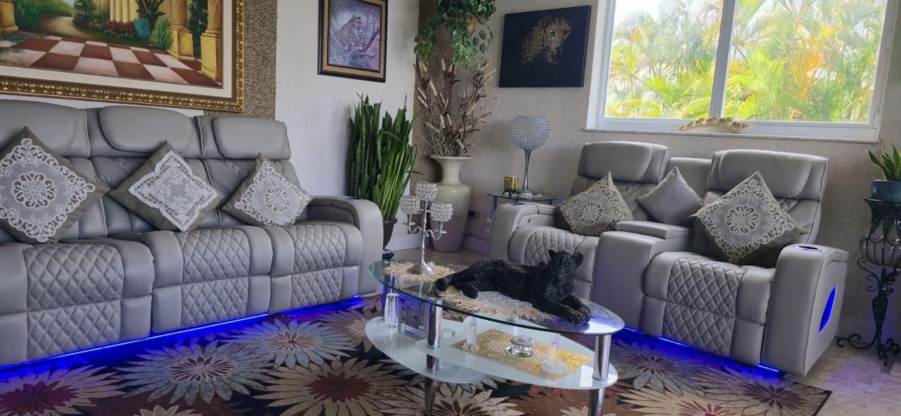 Please Call For Address, Miami, FL 33179 Photo