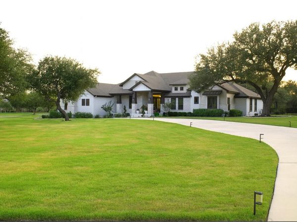 120 Woodland Hills DR, Georgetown, TX 78633