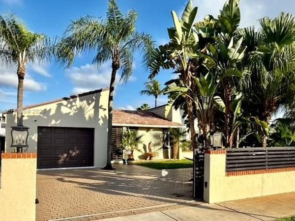 2725 SW 102nd Ave, Miami, FL 33165