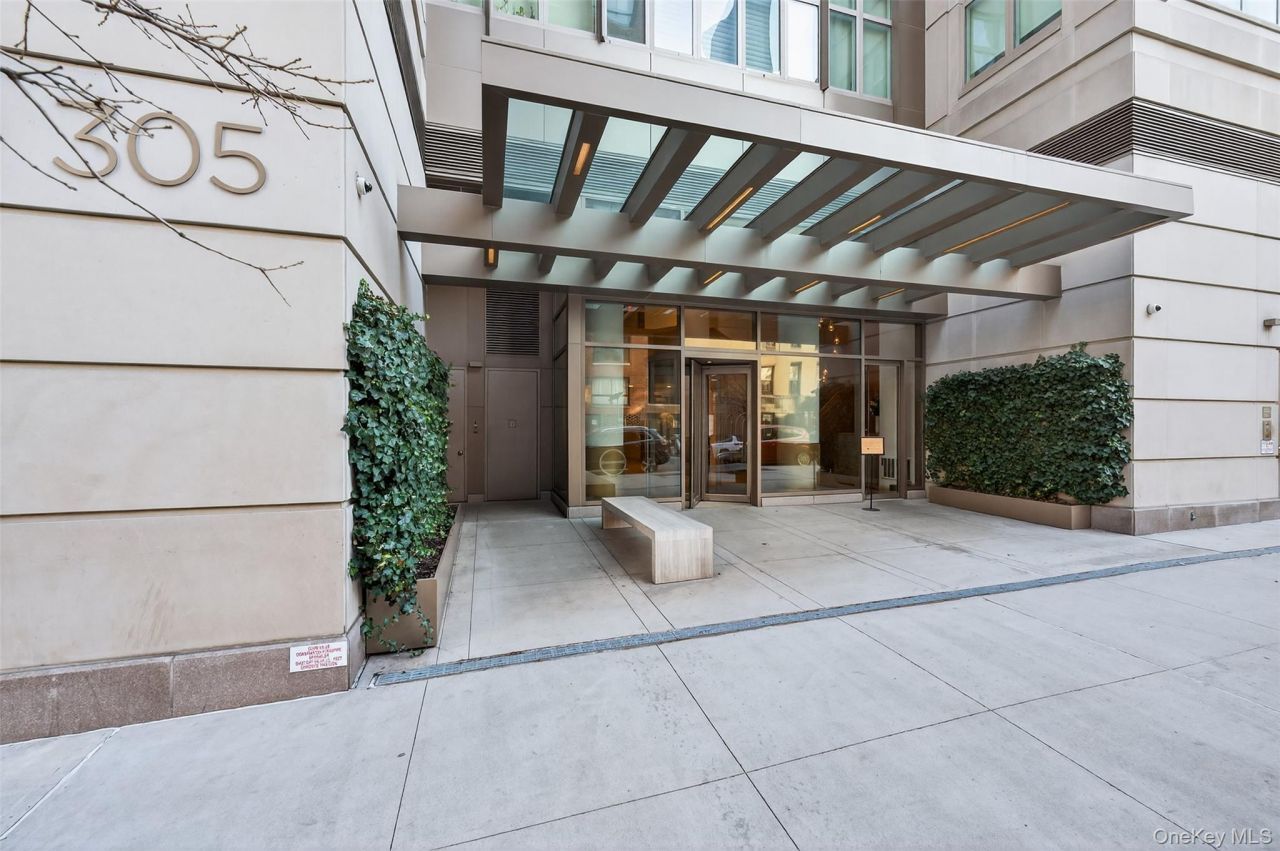 305 E 51st Street, Unit 15F, New York, NY 10022 Main Photo