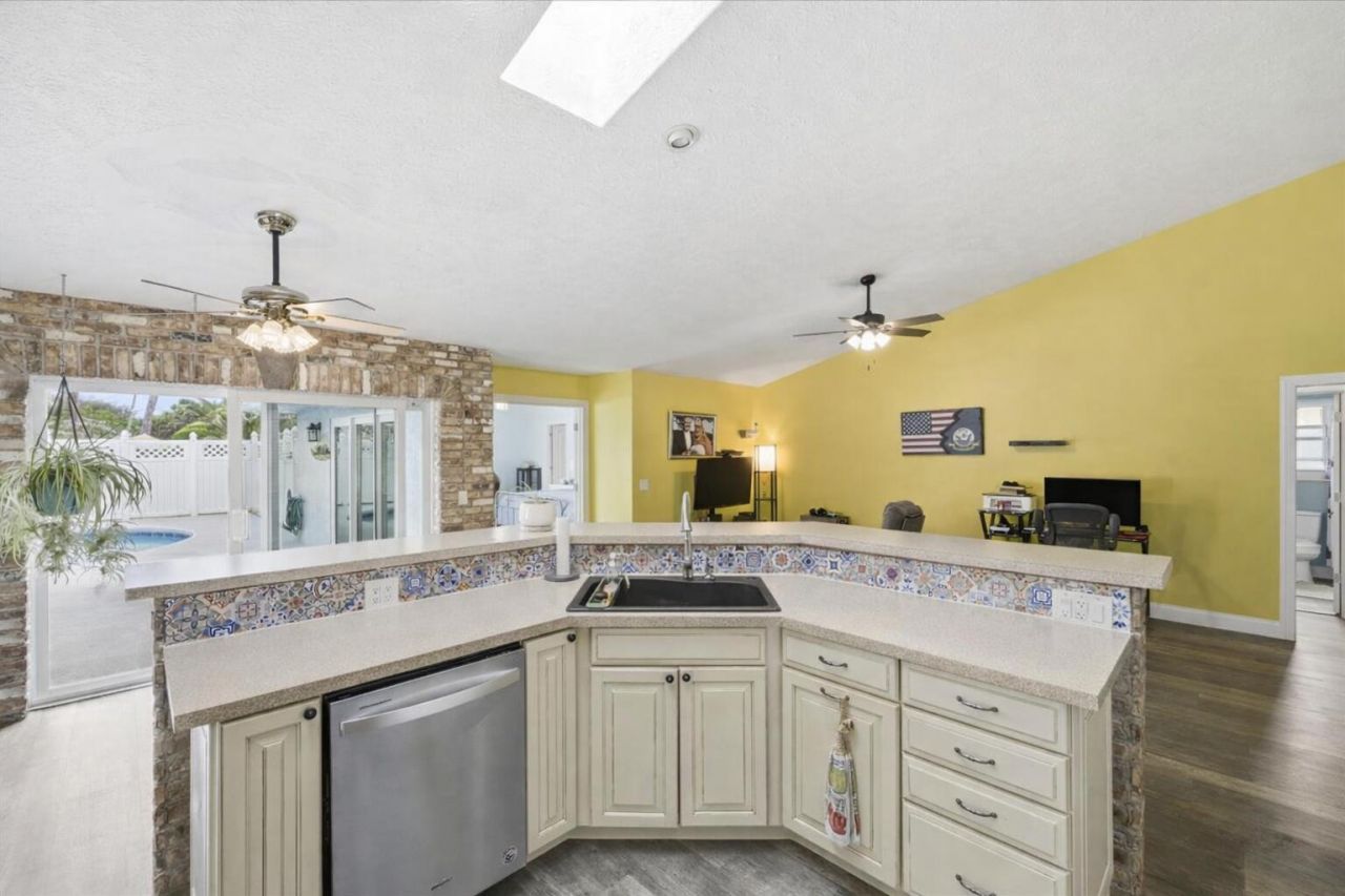 2812 SE Pace Drive, Port Saint Lucie, FL 34984 Photo