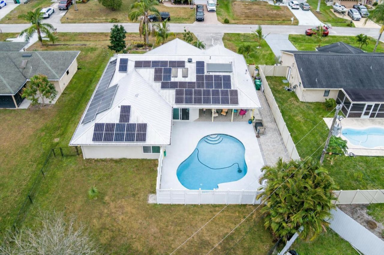 2812 SE Pace Drive, Port Saint Lucie, FL 34984 Photo