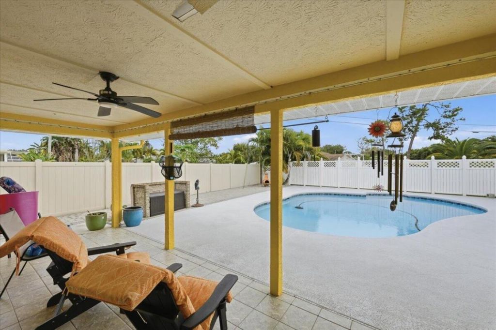 2812 SE Pace Drive, Port Saint Lucie, FL 34984 Photo