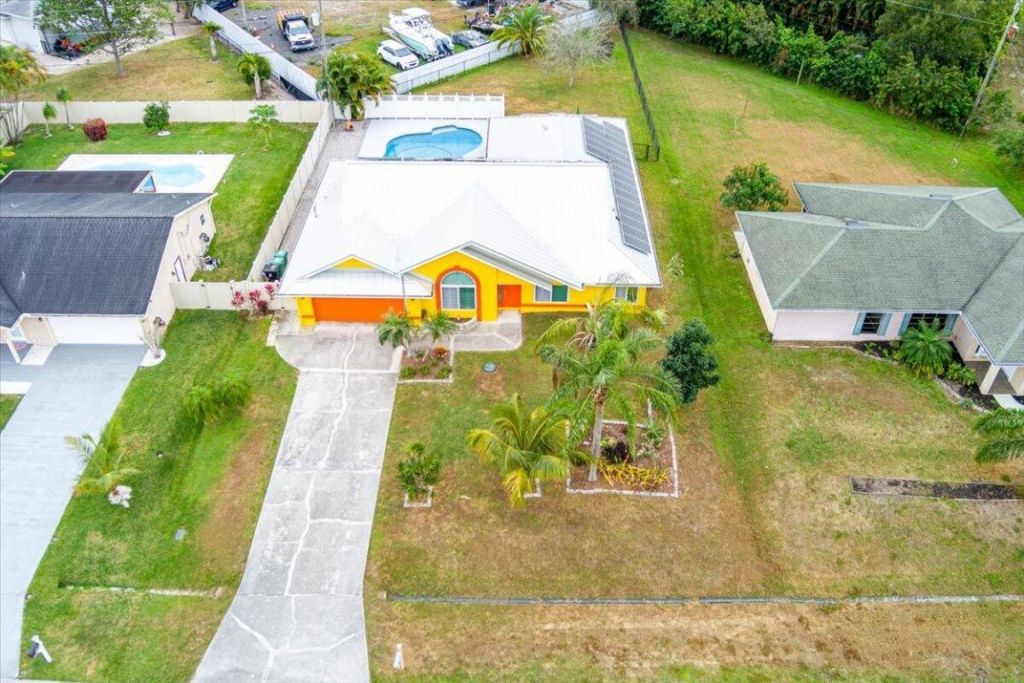 2812 SE Pace Drive, Port Saint Lucie, FL 34984 Photo