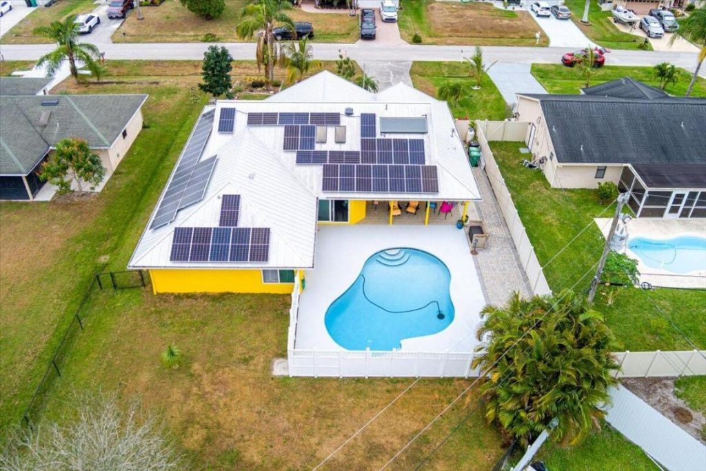 2812 SE Pace Drive, Port Saint Lucie, FL 34984 Photo