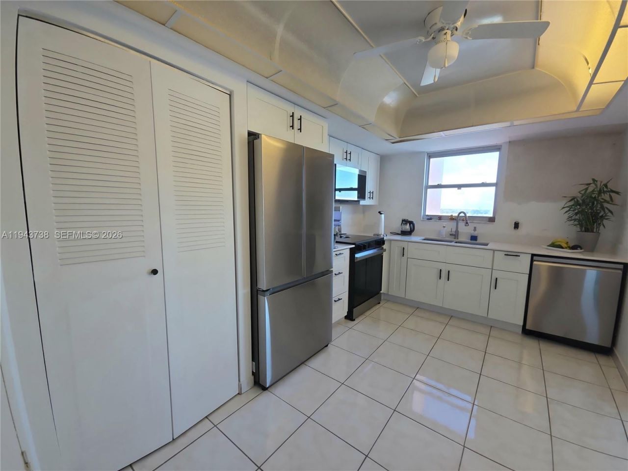 1351 NE Miami Gardens Dr, Unit 806E, Miami, FL 33179 Photo