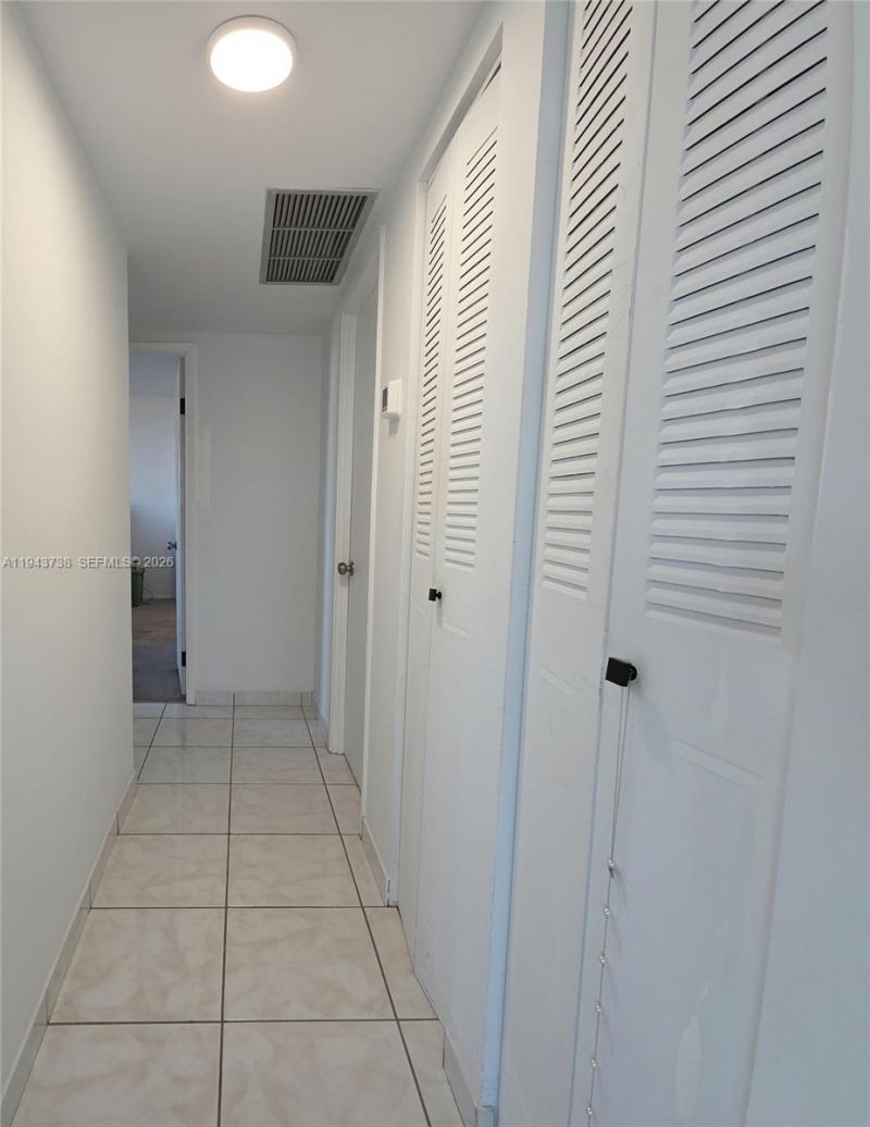 1351 NE Miami Gardens Dr, Unit 806E, Miami, FL 33179 Photo