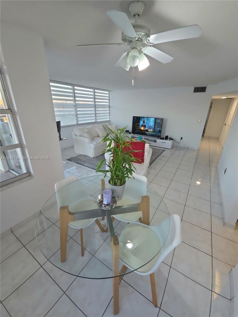 1351 NE Miami Gardens Dr, Unit 806E, Miami, FL 33179 Photo