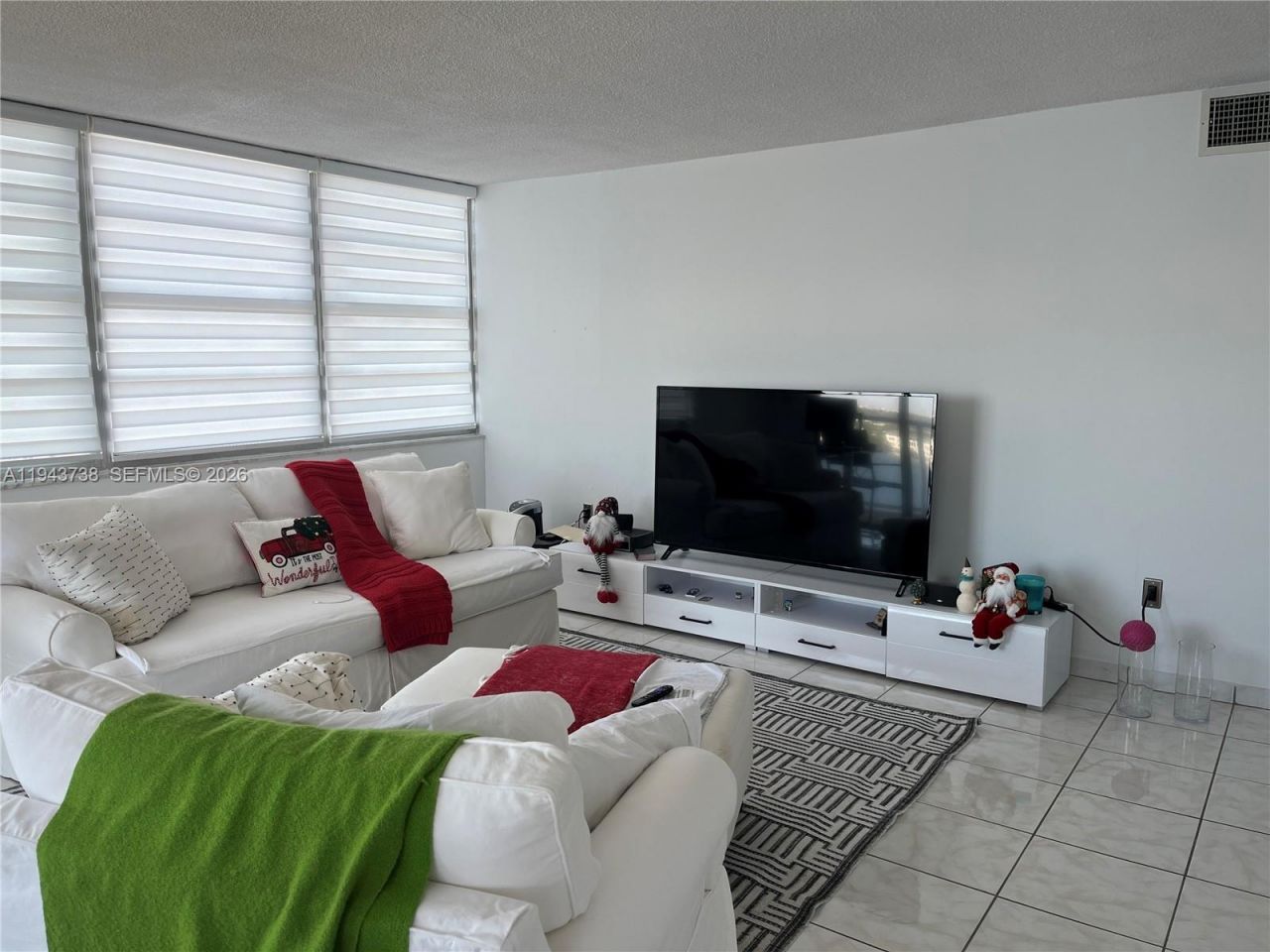 1351 NE Miami Gardens Dr, Unit 806E, Miami, FL 33179 Photo